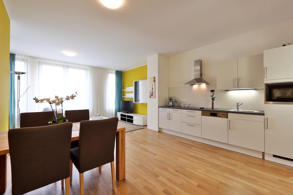 Business Suiten München Zimmer foto